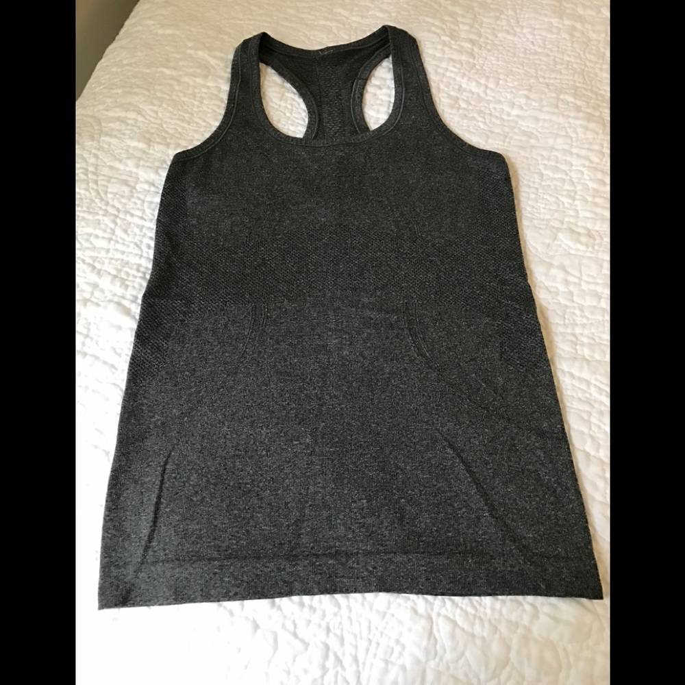 Lululemon workout tank